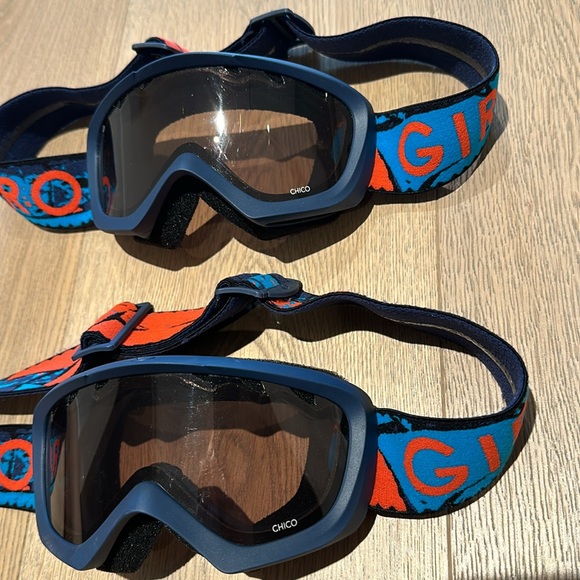 2 pairs of kids GIRO goggles - Picture 2 of 5